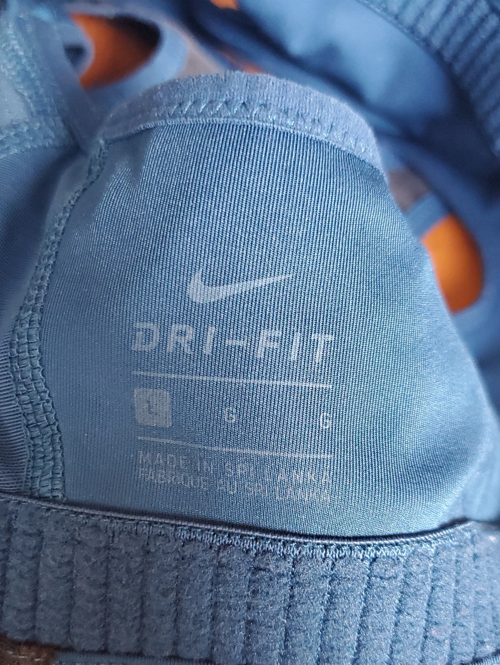 Nike Women’s Front-Zip Sports Bras - Picture 7 of 10